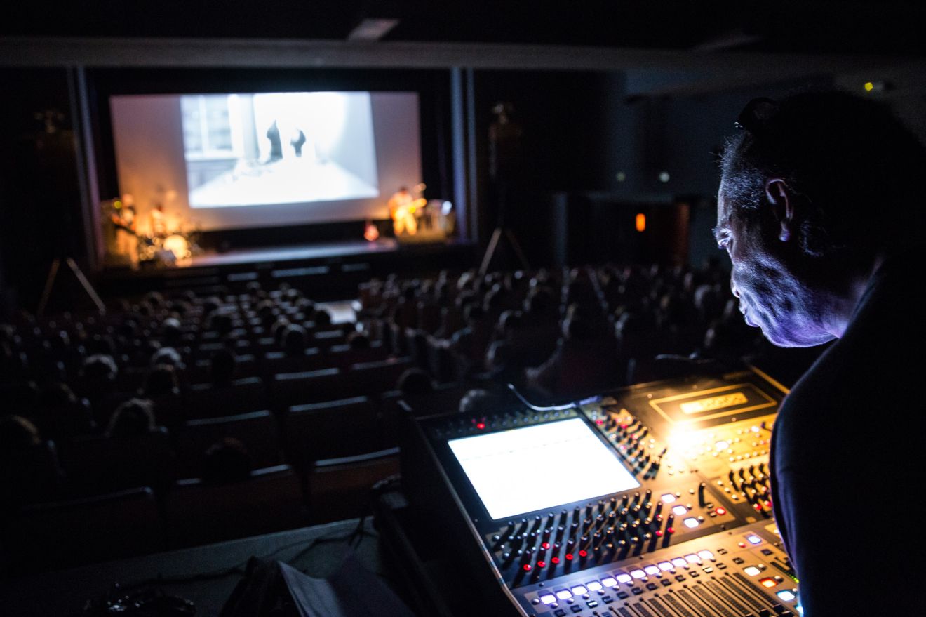 ASIAN DUB FOUNDATION AL TEATRE DE PALAFRUGELL | © XÈNIA GASULL